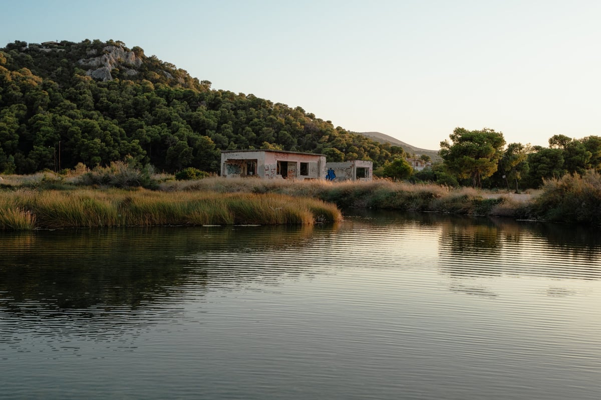 Καλοκαιρινά Μυστικά: Τα Λουτρά της Ωραίας Ελένης — gallery image